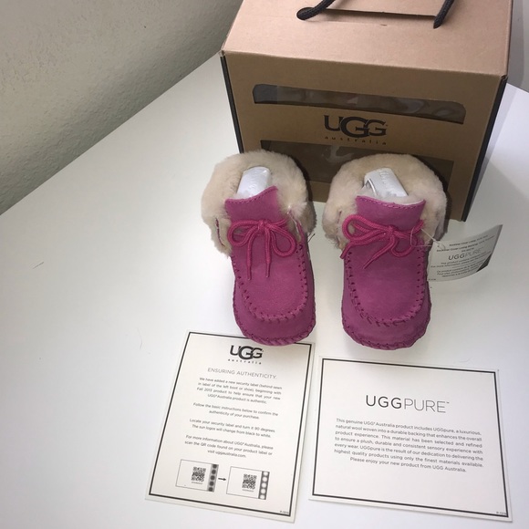 - New Authentic Baby Infant UGG boots, pink, size 2/3 (6-12 months) - Picture 8 of 10
